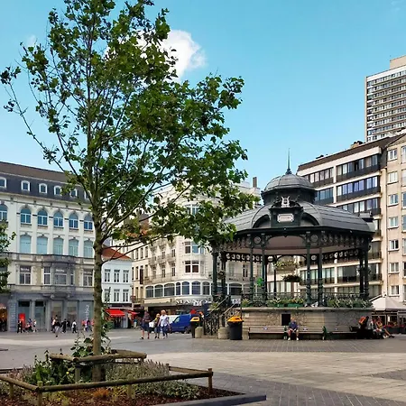 1 Bedroom Awesome In Appartement